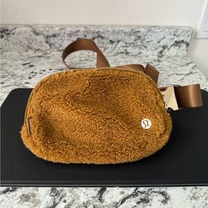Luluemon everyday belt bag